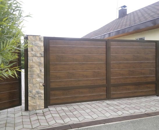 Распашные ворота в Туапсе